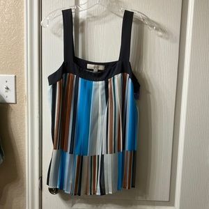 Sleeveless pleated Loft top in multi color.